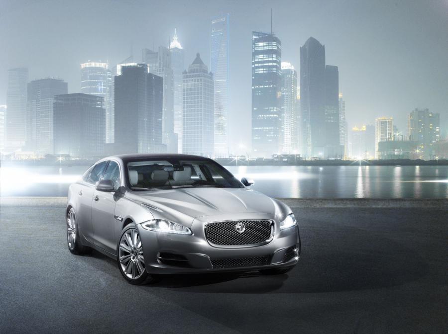  Jaguar XJ 2009 года  (фото 79 из 142)